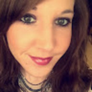 Meet your Posher, Casandra